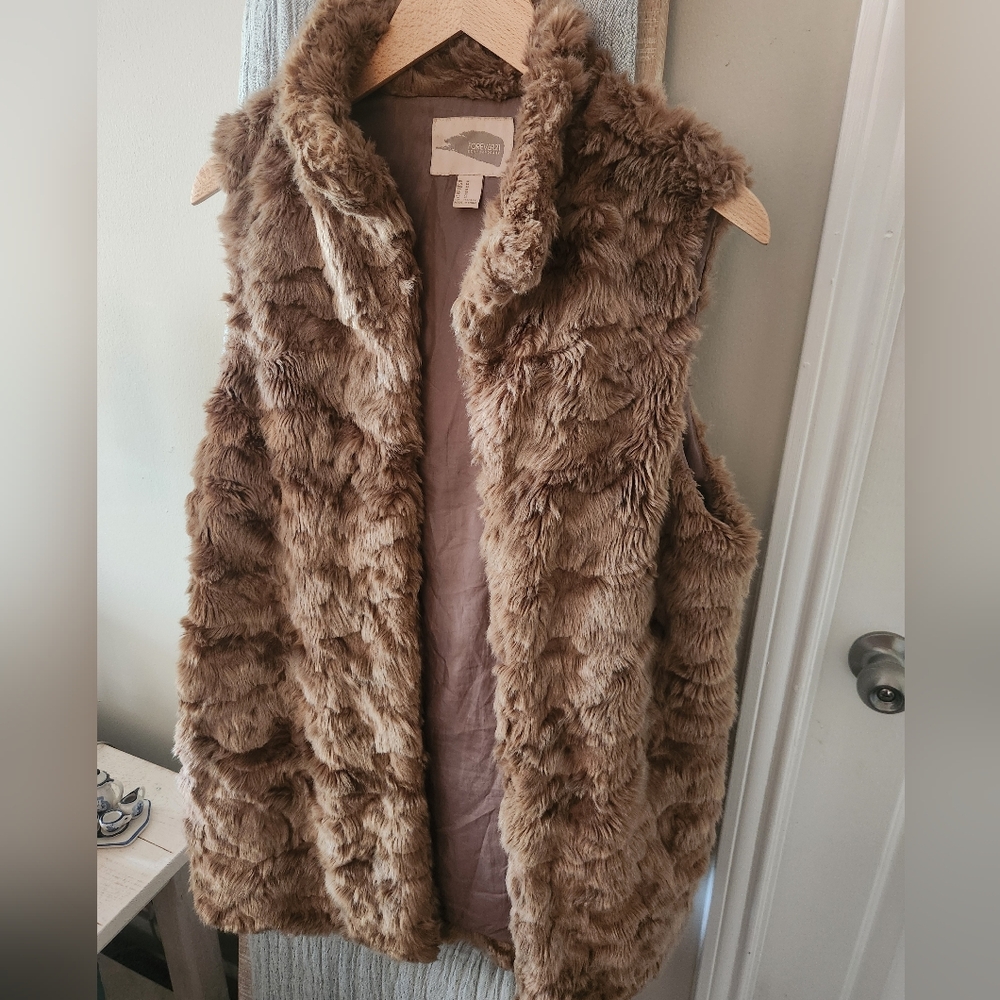 Forever 21 Soft Plush Faux Fur Light Brown Vest